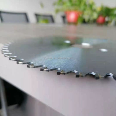 24 pollici TCT Carbide denti Disco di taglio di legno seghe circolari lama con denti