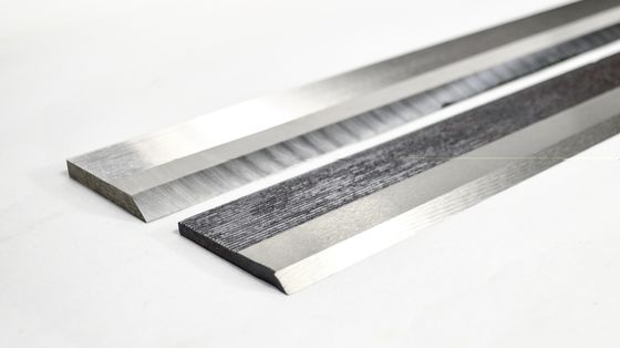 Coltelli seghettati metrici HSS di lunga durata 600*60*8mm per la levigatura della superficie della pialla in legno