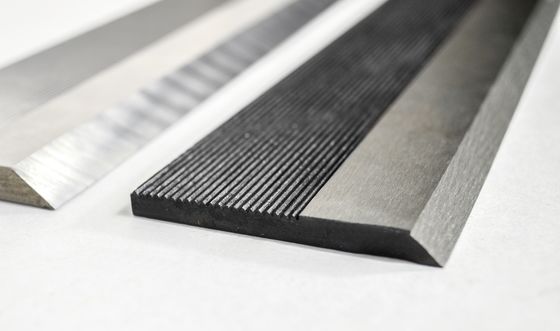 Coltelli seghettati metrici HSS di lunga durata 600*60*8mm per la levigatura della superficie della pialla in legno