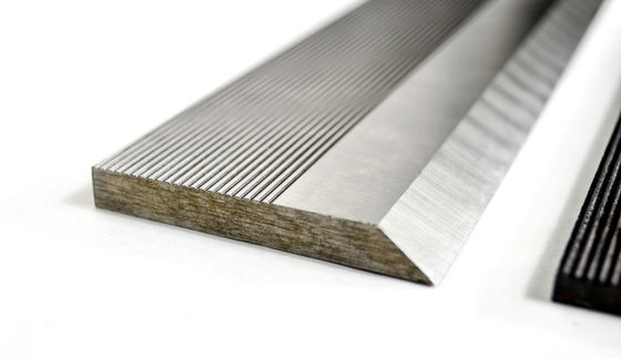 Coltelli seghettati metrici HSS di lunga durata 600*60*8mm per la levigatura della superficie della pialla in legno