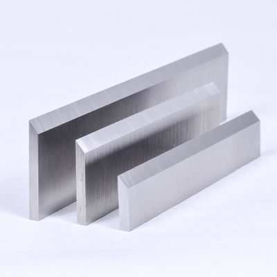 Migliora la tua lavorazione del legno con la nostra durevole planatrice HSS 1220mm a un prezzo fantastico