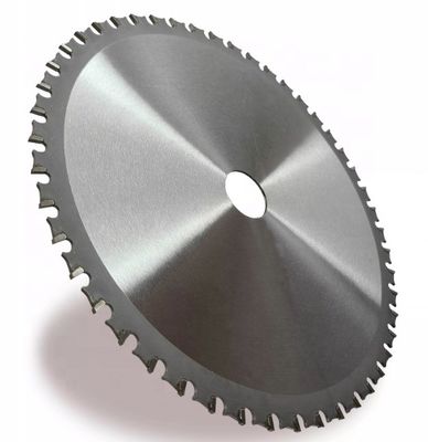 Scia a denti di carburo a velocità elevata per il taglio di materiali metallici
