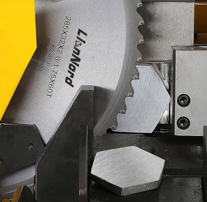 Punti di carburo di tungsteno Lama di sega circolare metallica con rivestimento TIACN 250-500mm Fornitura di dimensioni